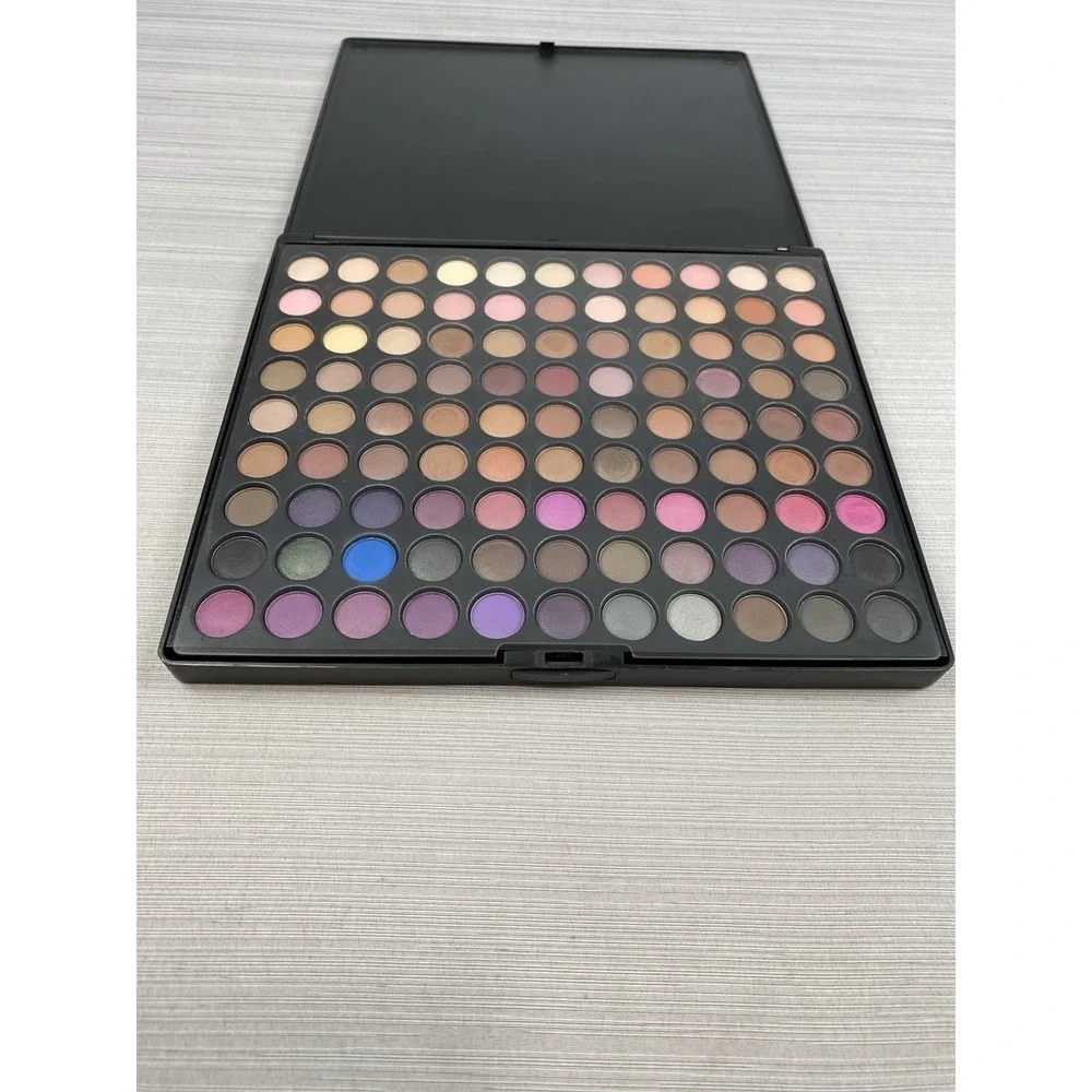 bh Cosmetics Urban Luxe 99 Color Eyeshadow Palette‎ New